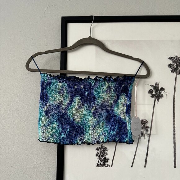 More to Come | NWT Savannah Crop Top Blue Multi Size Large - Picture 2 of 11